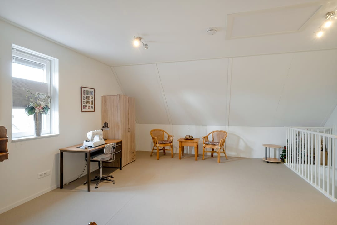 Photo 23 of Julianastraat 54