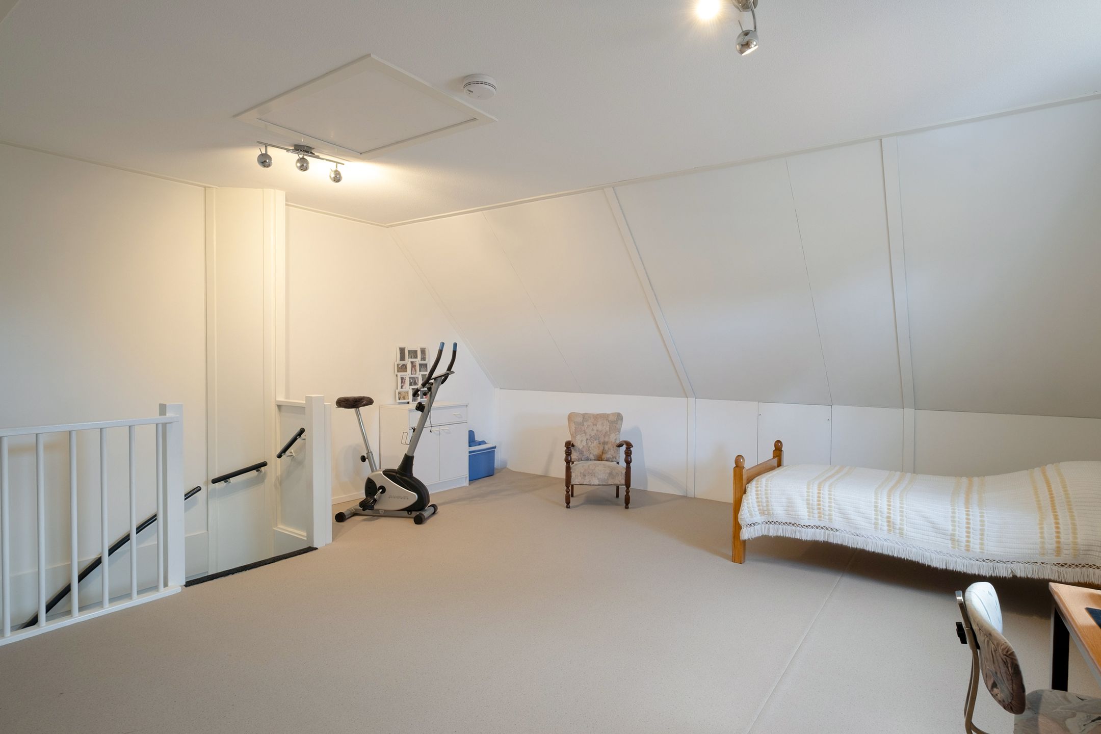 Photo 21 of Julianastraat 54