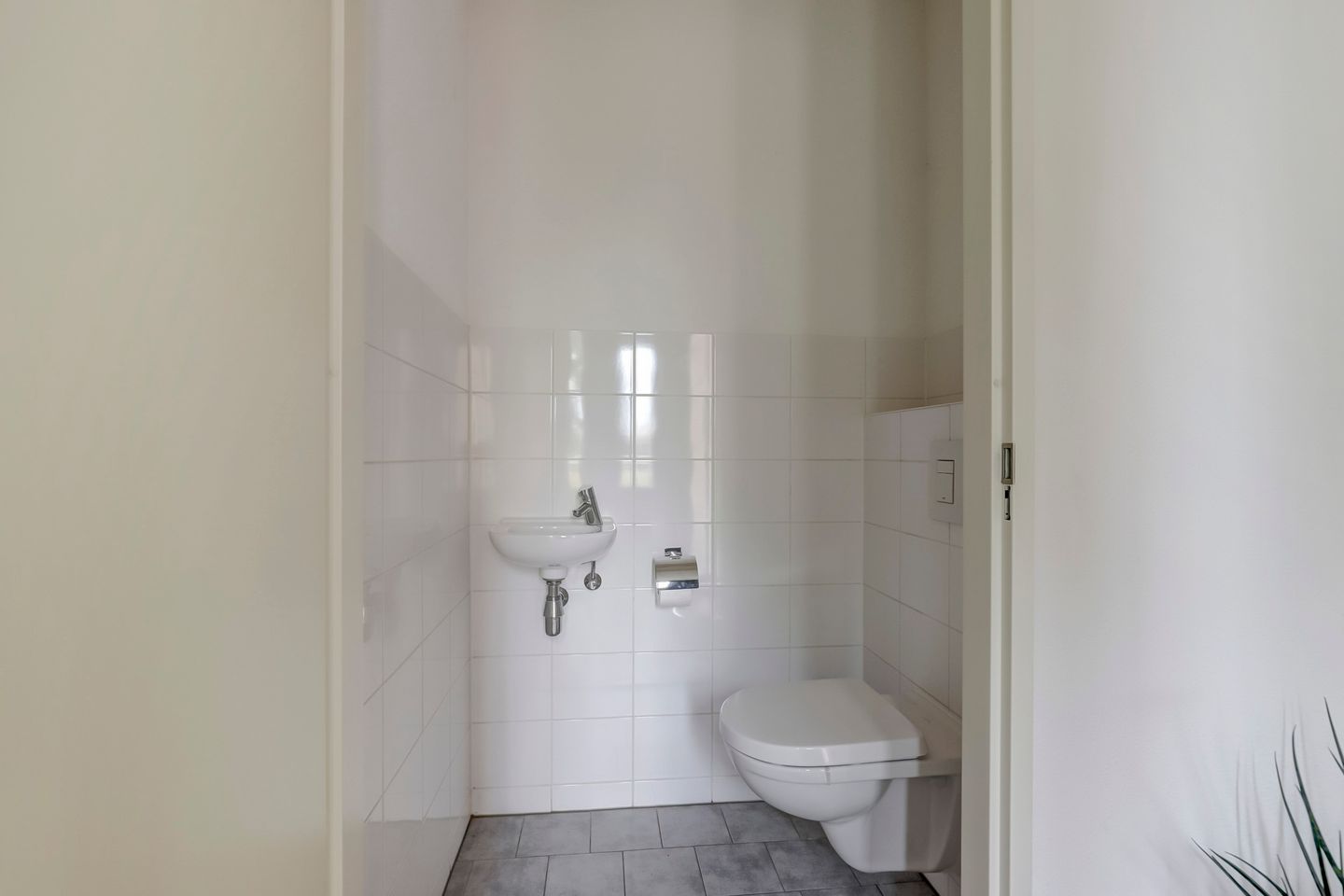 Modern Semi-Detached Family Home with Spacious Garden and Garage in De Heeswijkse Kampen — 14