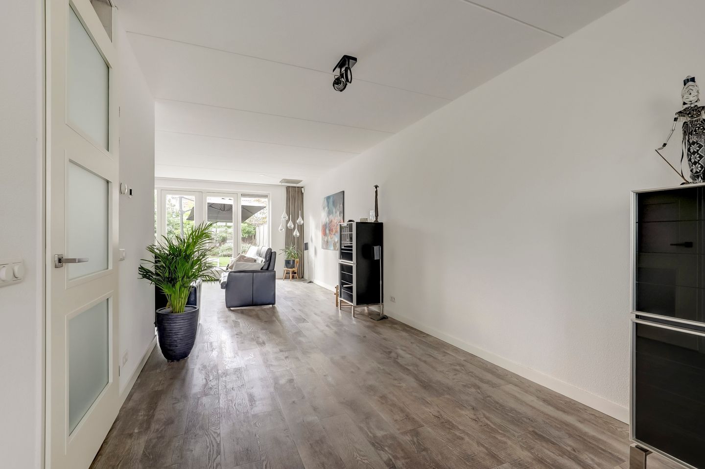 Modern Semi-Detached Family Home with Spacious Garden and Garage in De Heeswijkse Kampen — 20