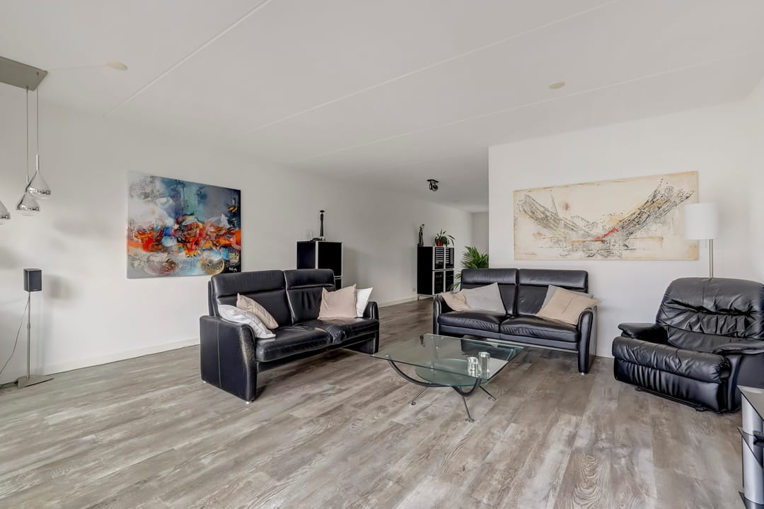 Modern Semi-Detached Family Home with Spacious Garden and Garage in De Heeswijkse Kampen — 23