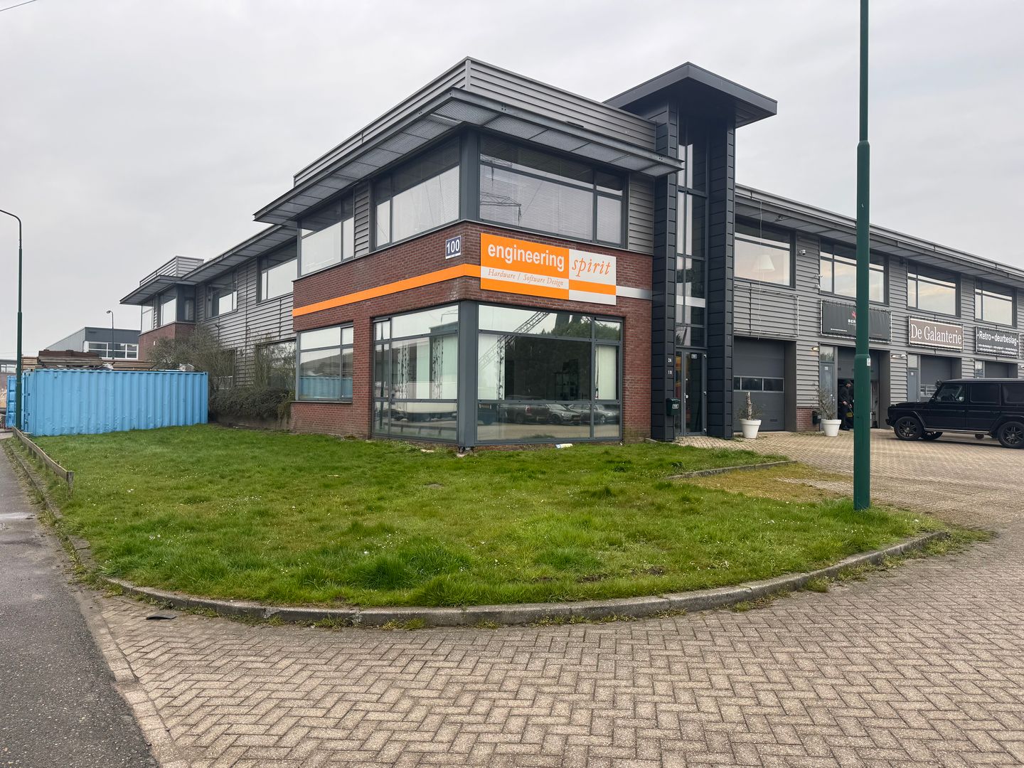 View photo 2 of Angstelpark 111