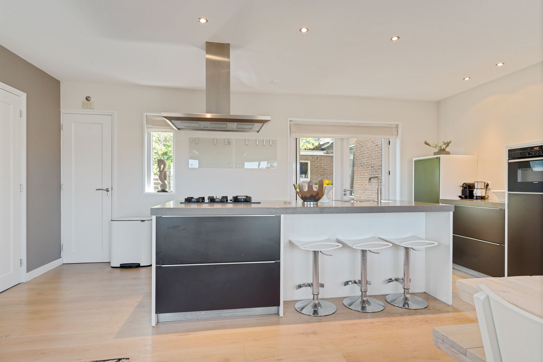 Photo 12 of Trompenbergstraat 7