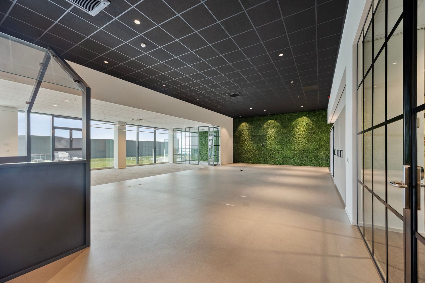 Bekijk foto 4 van Honderdland 433