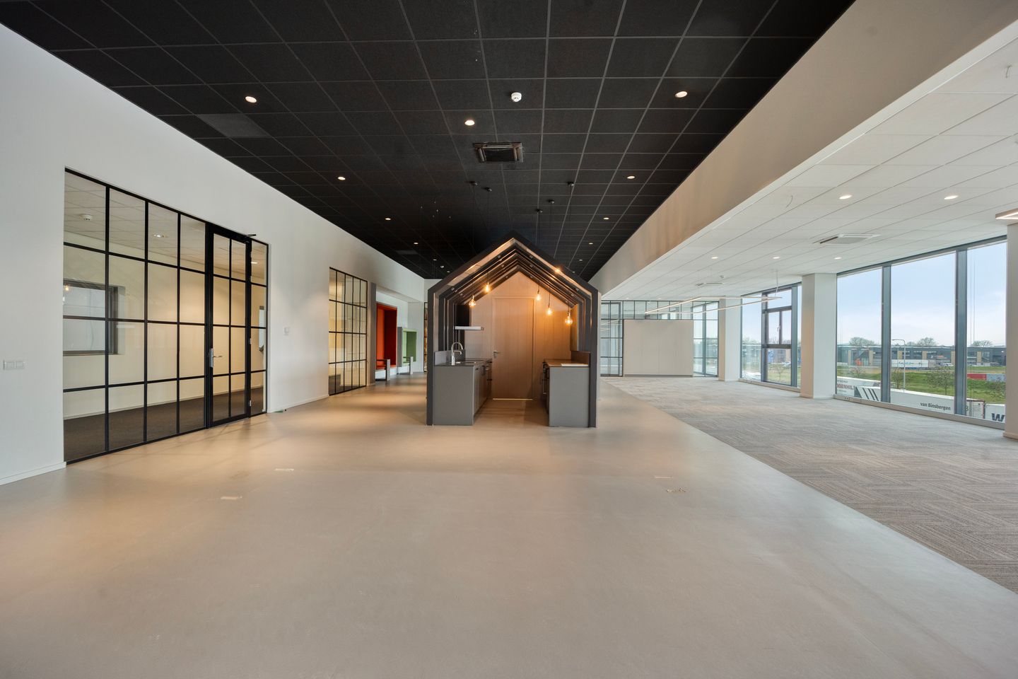 Bekijk foto 5 van Honderdland 433