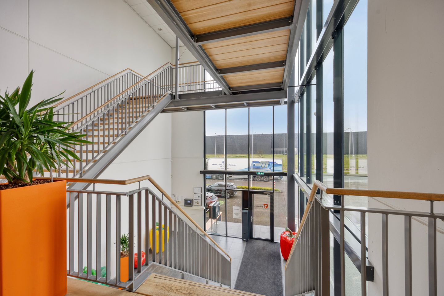 Bekijk foto 2 van Honderdland 433