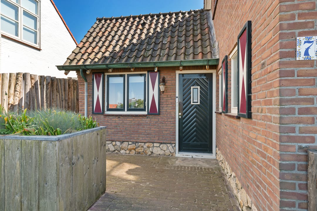 Photo 8 of Trompenbergstraat 7