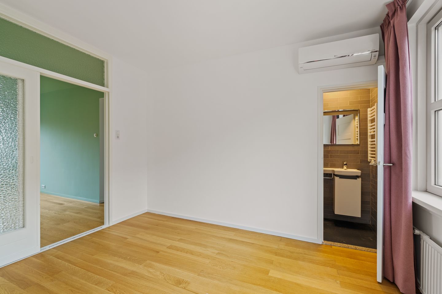 Photo 14 of Meent 17-B