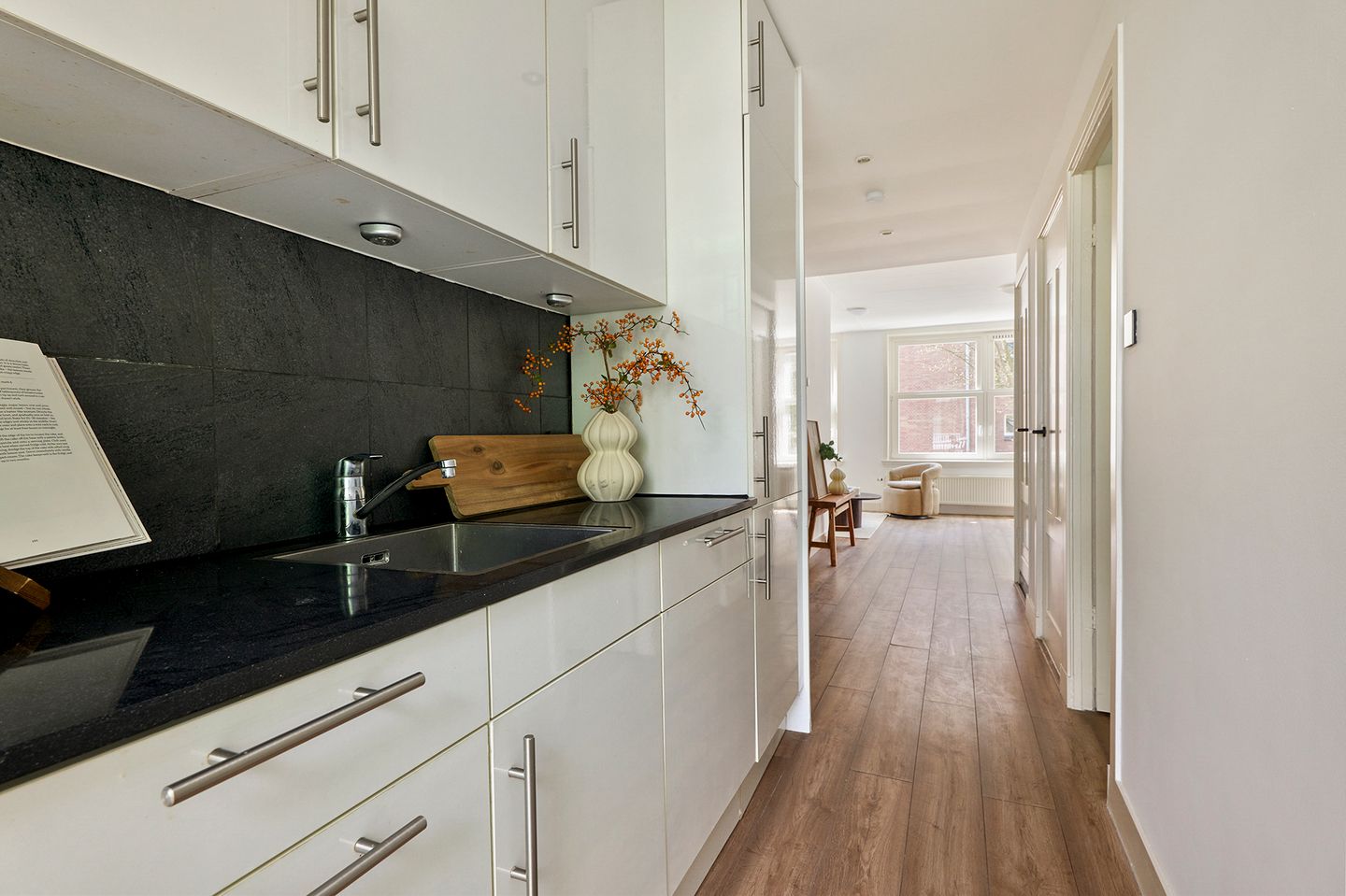 Foto 10 van Pieter van der Doesstraat 52-1