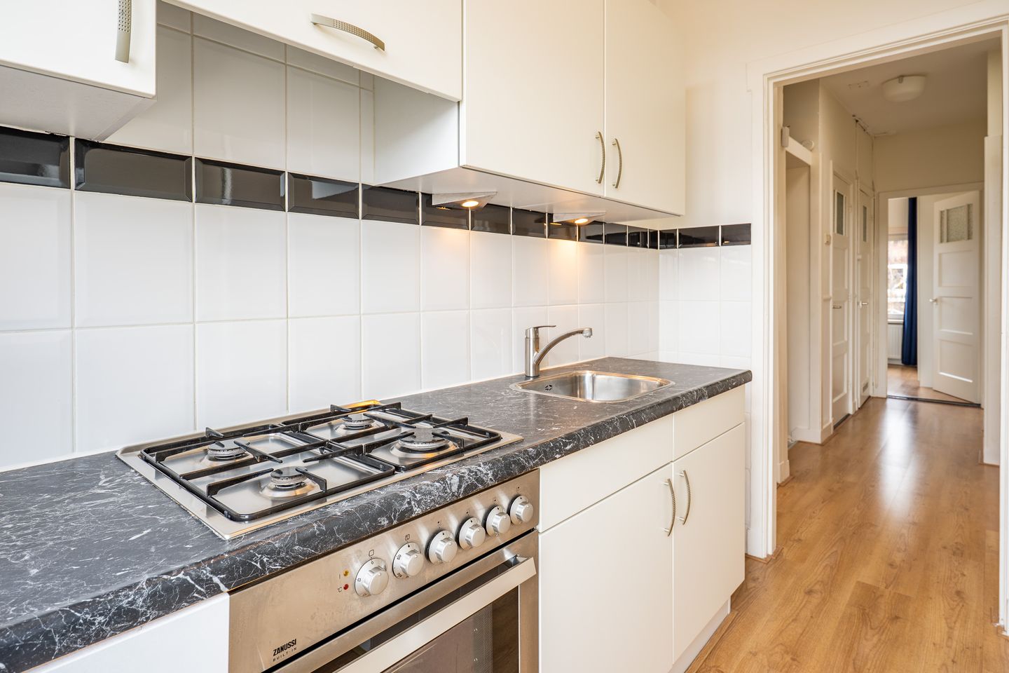 Photo 19 of van Naeltwijckstraat 44