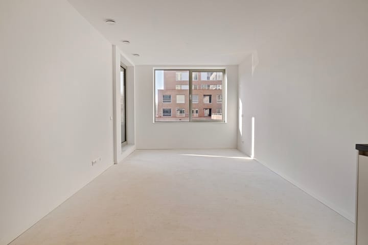 Photo 3 of Plesostraat 57