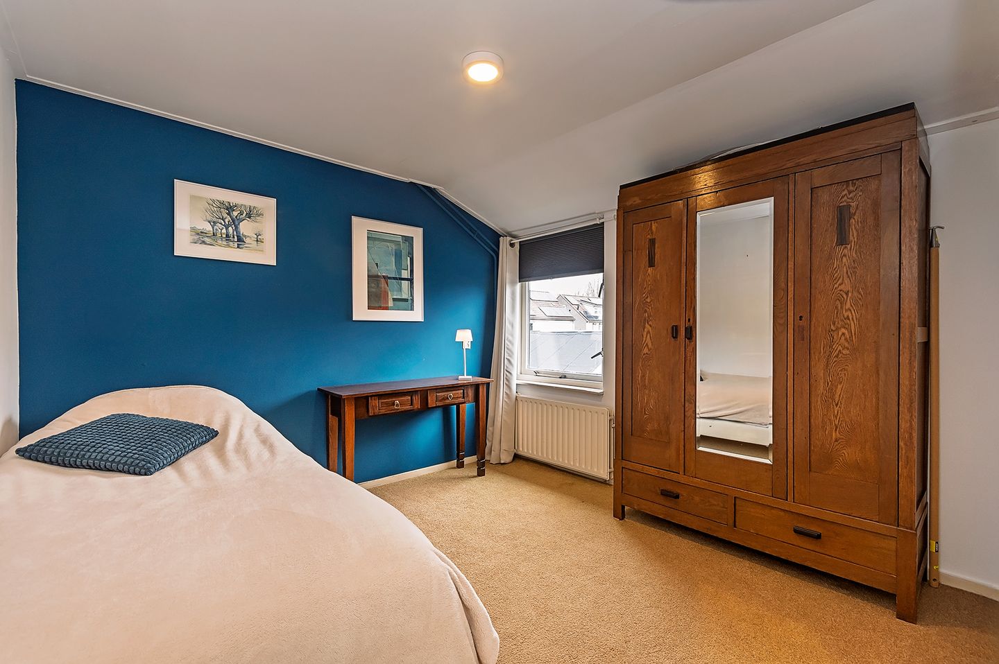 Spacious Family Home with Southwest-Facing Garden in Malden-West — 19