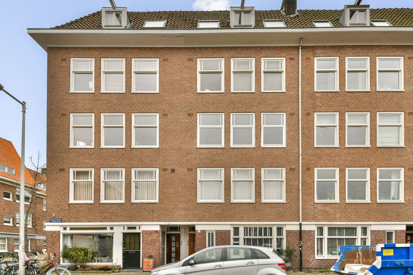 Renovated Three-Room Apartment in Popular De Baarsjes — 19