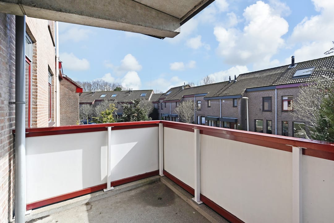 Well-maintained 2-room apartment with southeast facing balcony in quiet Houtwijk — 22