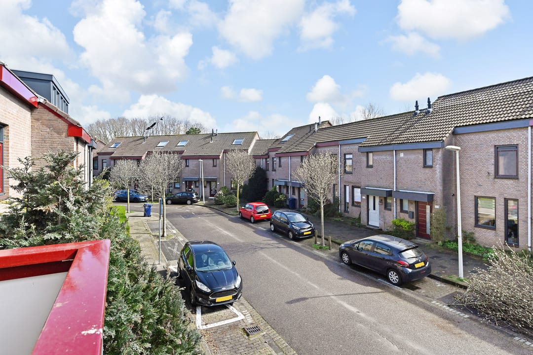 Well-maintained 2-room apartment with southeast facing balcony in quiet Houtwijk — 23