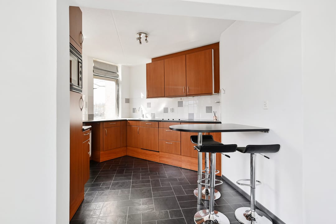 Well-maintained 2-room apartment with southeast facing balcony in quiet Houtwijk — 16