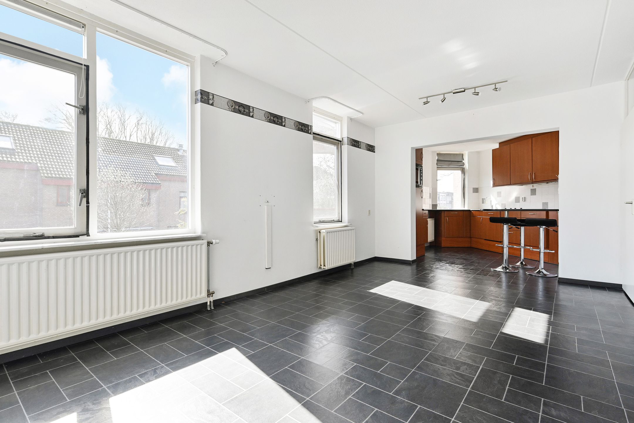 Well-maintained 2-room apartment with southeast facing balcony in quiet Houtwijk — 15