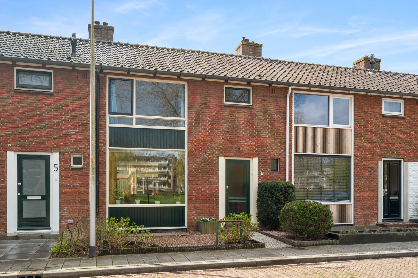 Photo 1 of Frans van Mierisstraat 7