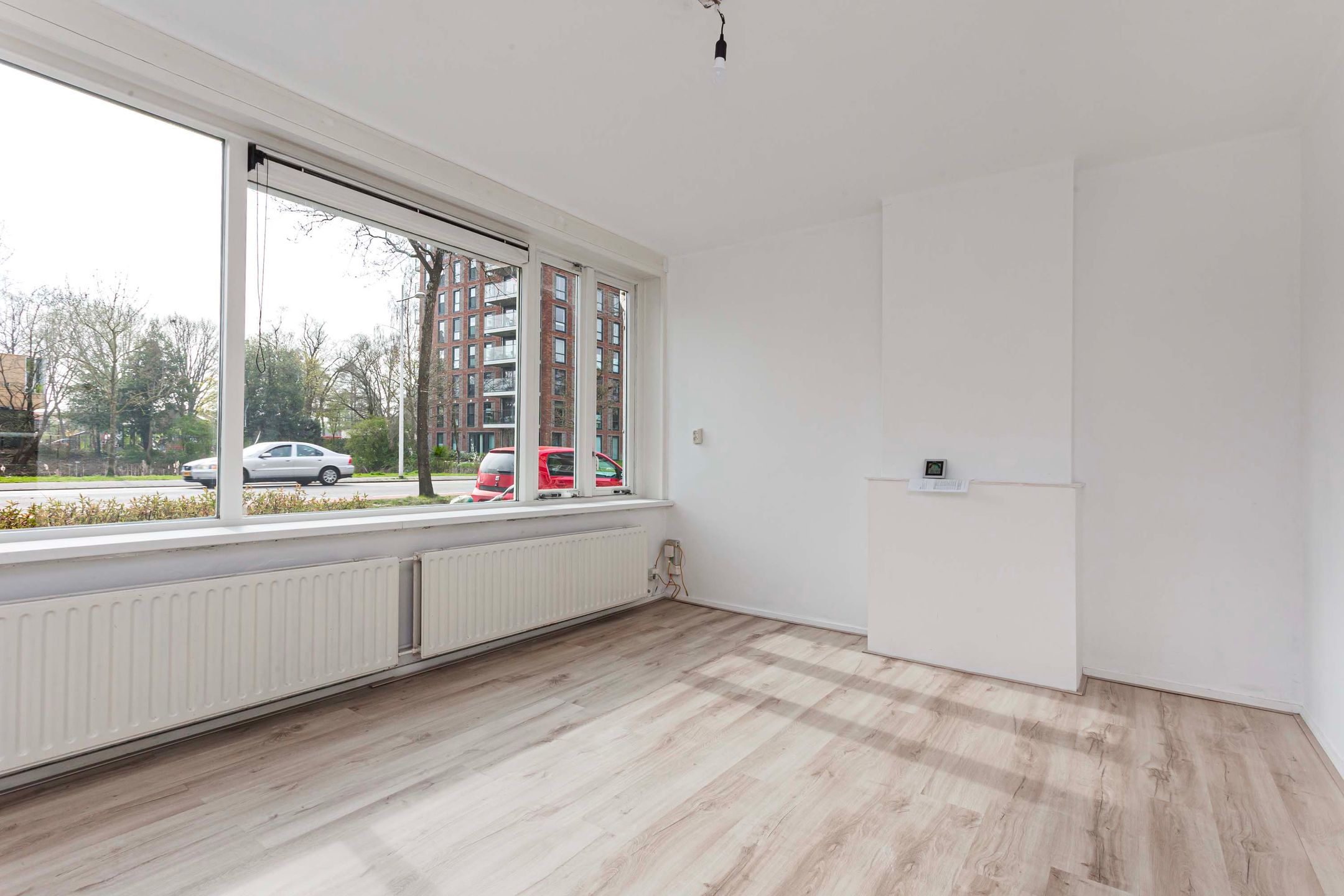 Charming Ground Floor Apartment with Two Balconies in Green Randenbroek — 12
