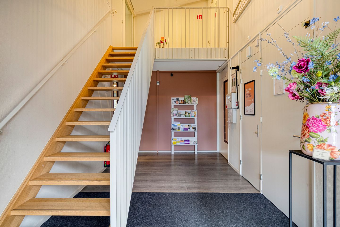 View photo 3 of Aldendriel 2