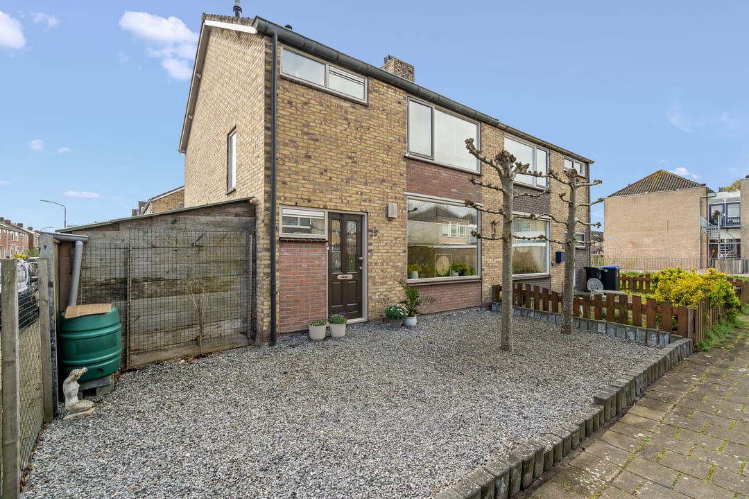 Photo 11 of Floris van Egmondstraat 25
