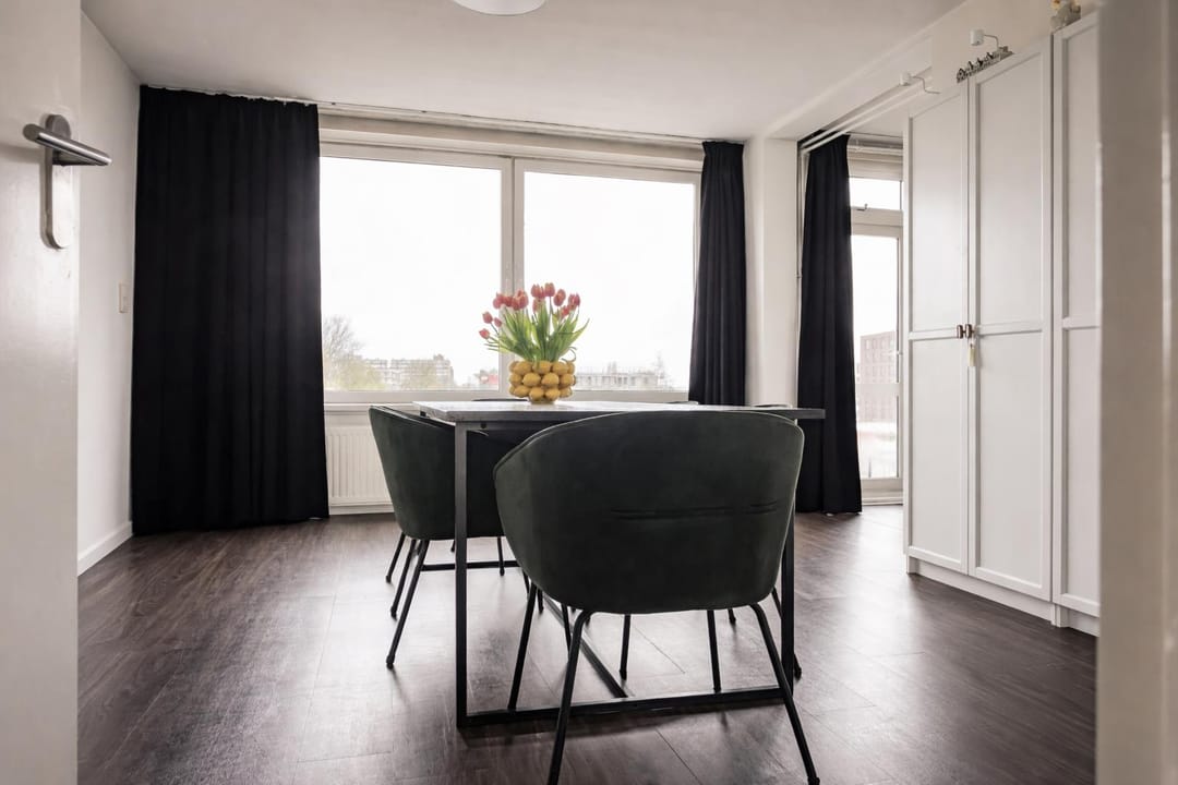 Modern 3-room apartment with two sunny balconies in Haarlem — 12