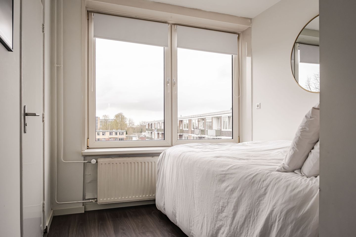 Modern 3-room apartment with two sunny balconies in Haarlem — 17