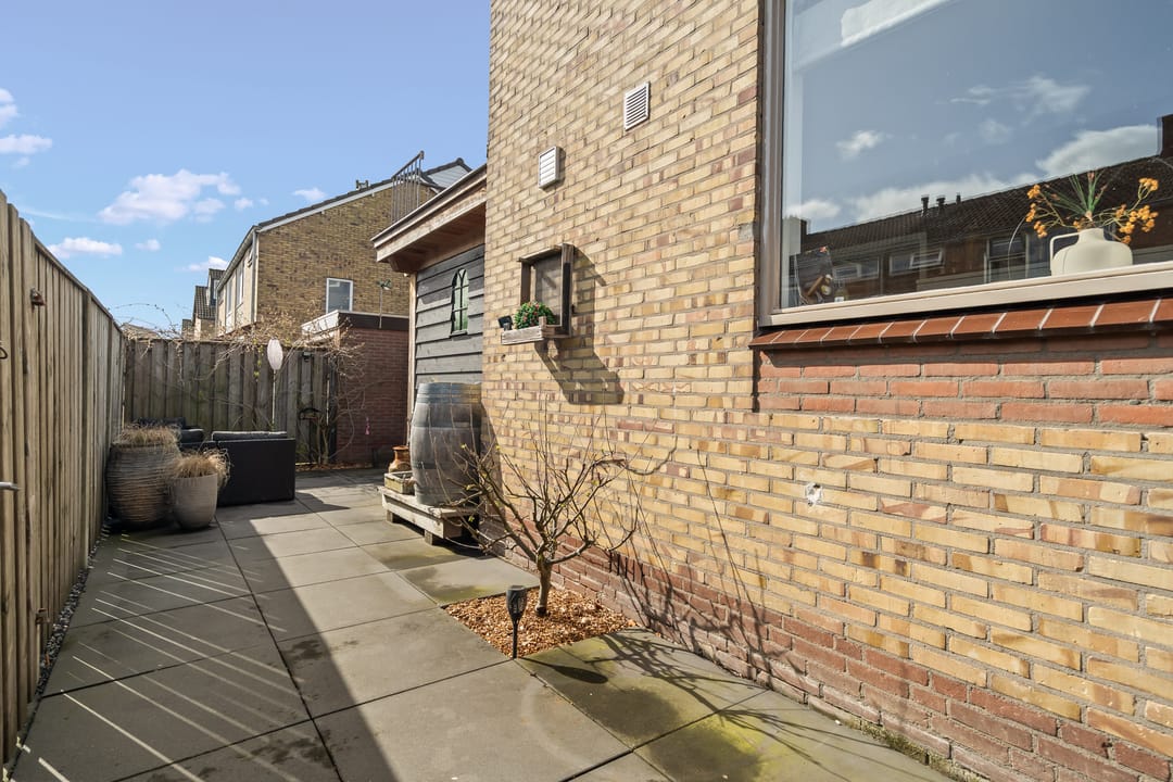 Photo 43 of Floris van Egmondstraat 25