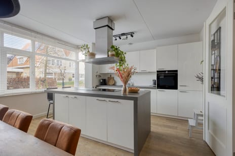 Walpen 4 tertiary image