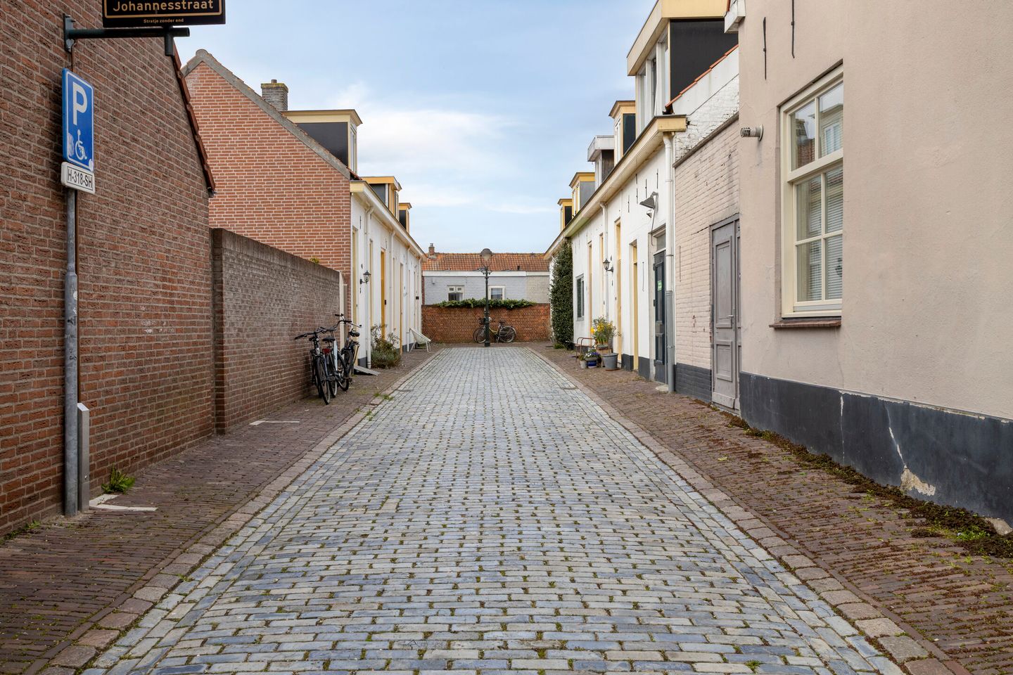 Charming Corner Townhouse in Bergen op Zoom City Center — 20