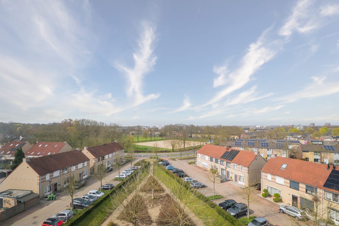 Spacious apartment with balcony in central Venlo — 32