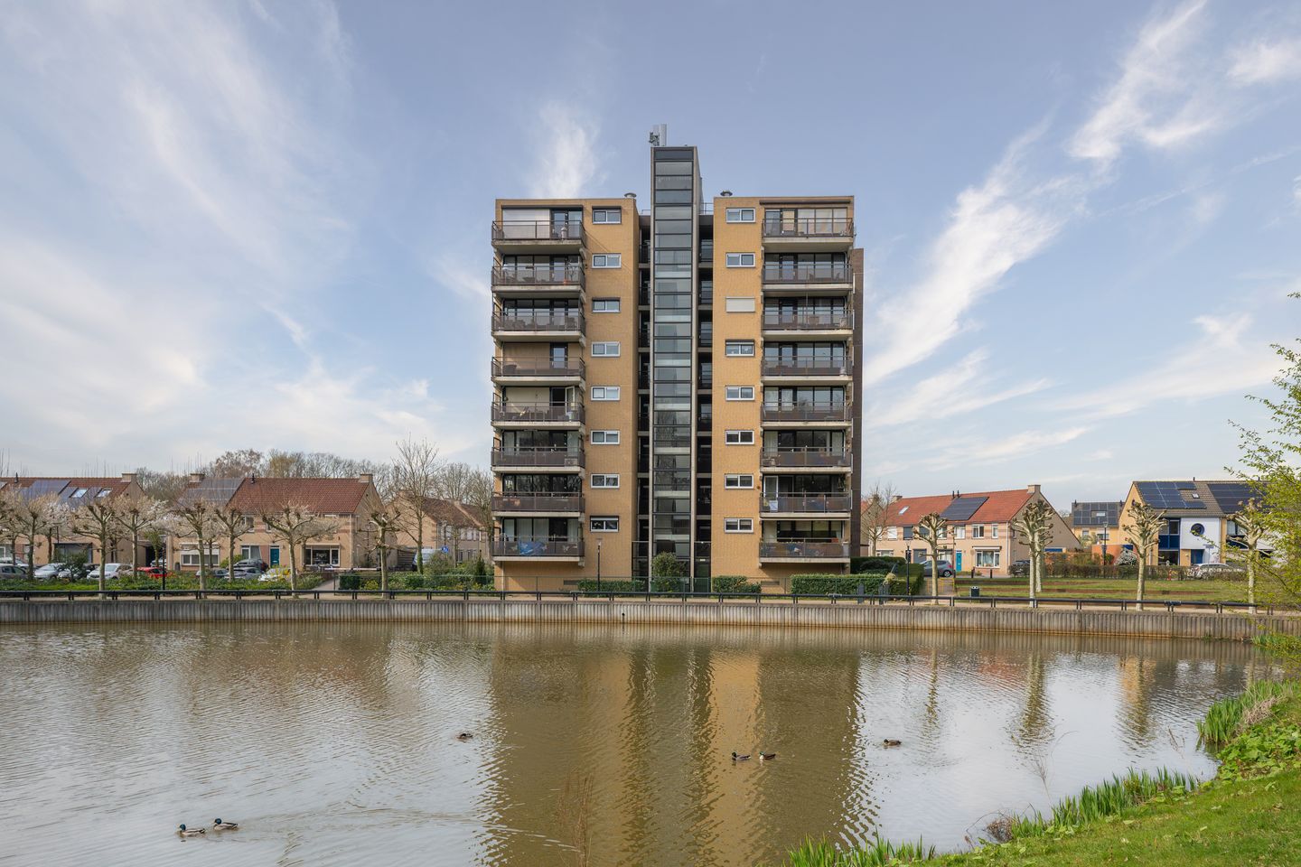 Spacious apartment with balcony in central Venlo — 34