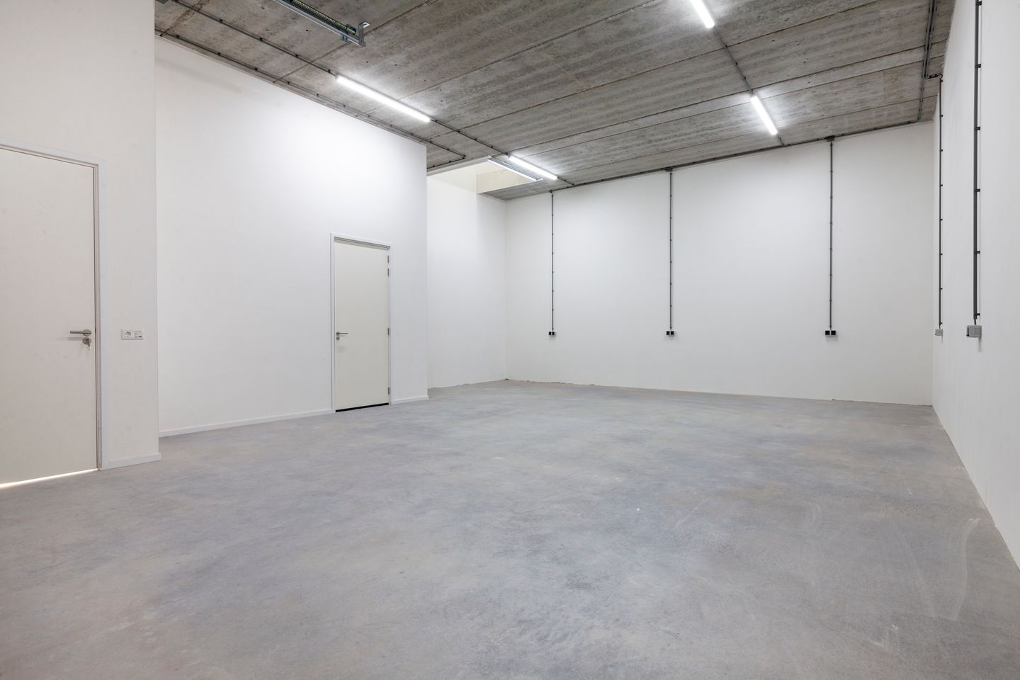 Bekijk foto 2 van Nikkelweg 18