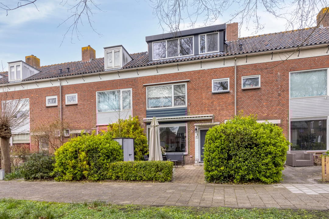 Foto 8 van Johan van Oldenbarneveldtlaan 48