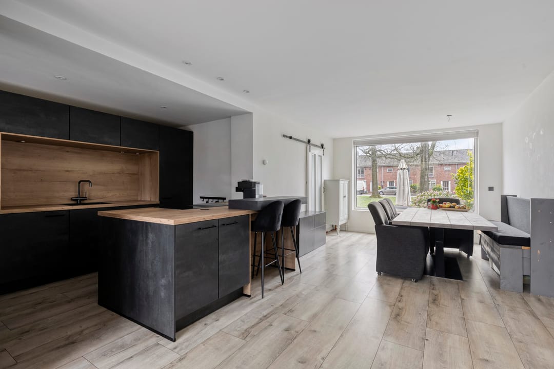 Foto 13 van Johan van Oldenbarneveldtlaan 48