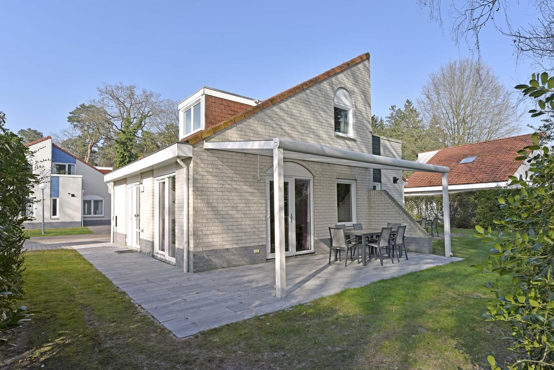 3-bedroom freehold villa in Arcen — photo 4 of 5