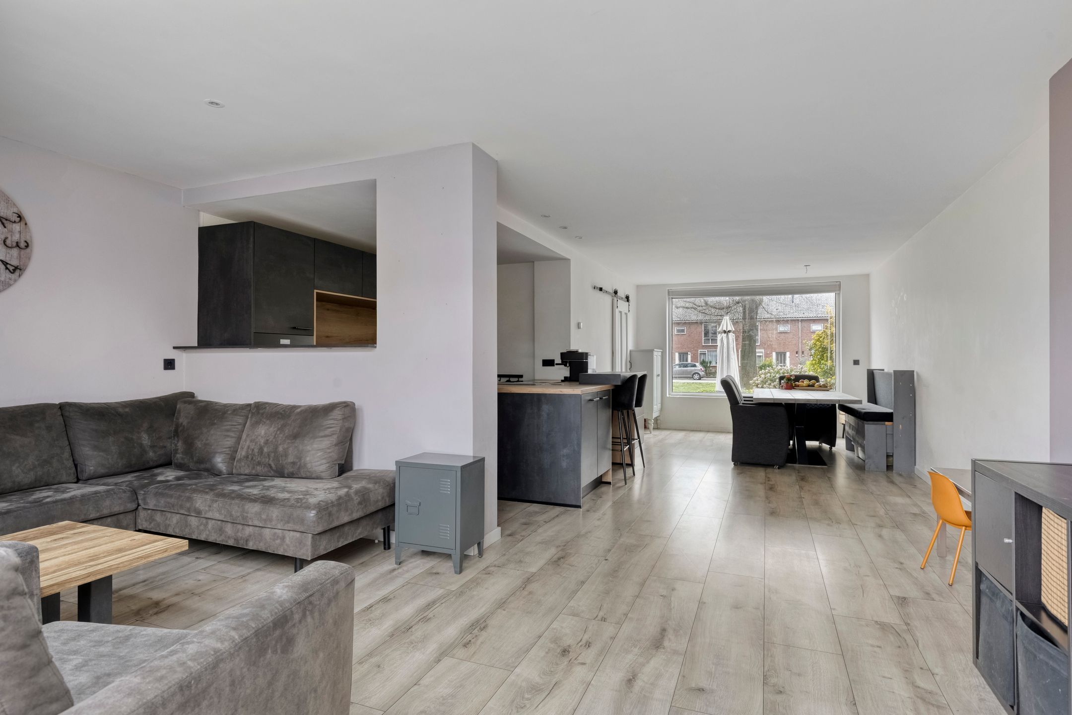 Foto 12 van Johan van Oldenbarneveldtlaan 48