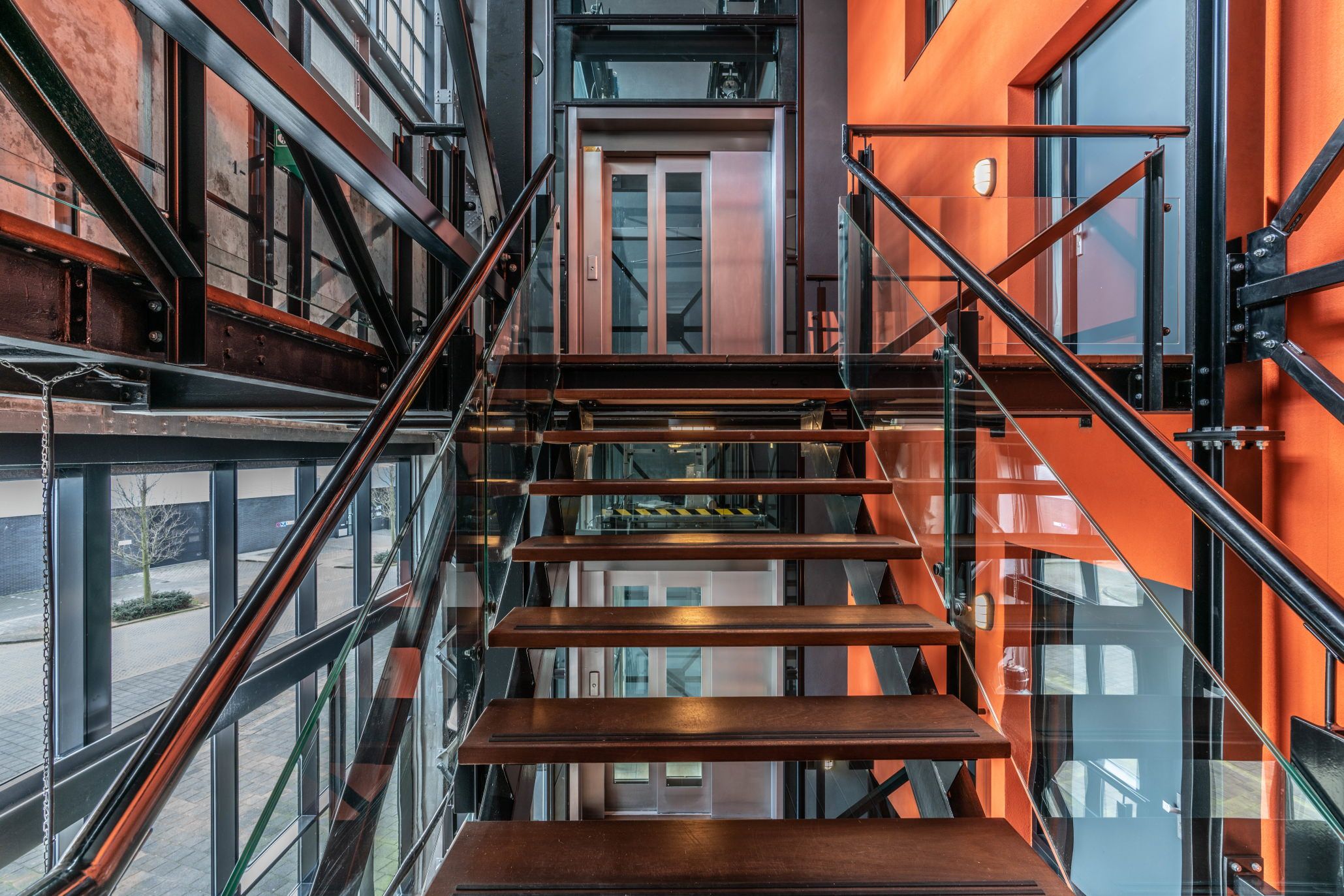 Unique Monumental Loft with River Views and Private Boat Slip — 30