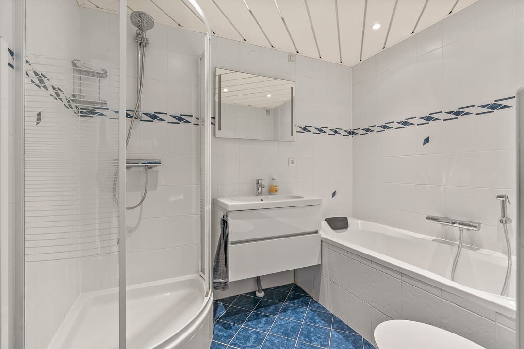 Foto 28 van Brugweg 14