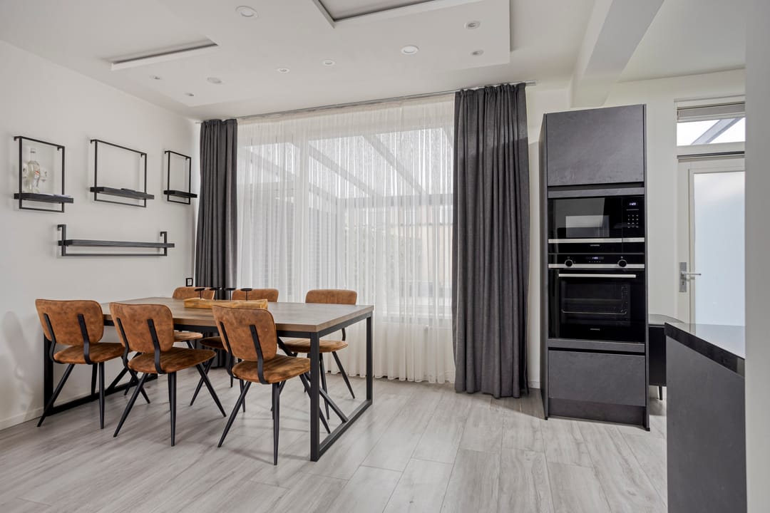 Foto 13 van Mahlerstraat 81