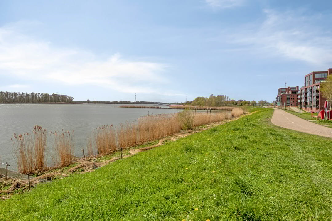 Photo 31 of Rivierdijk 796