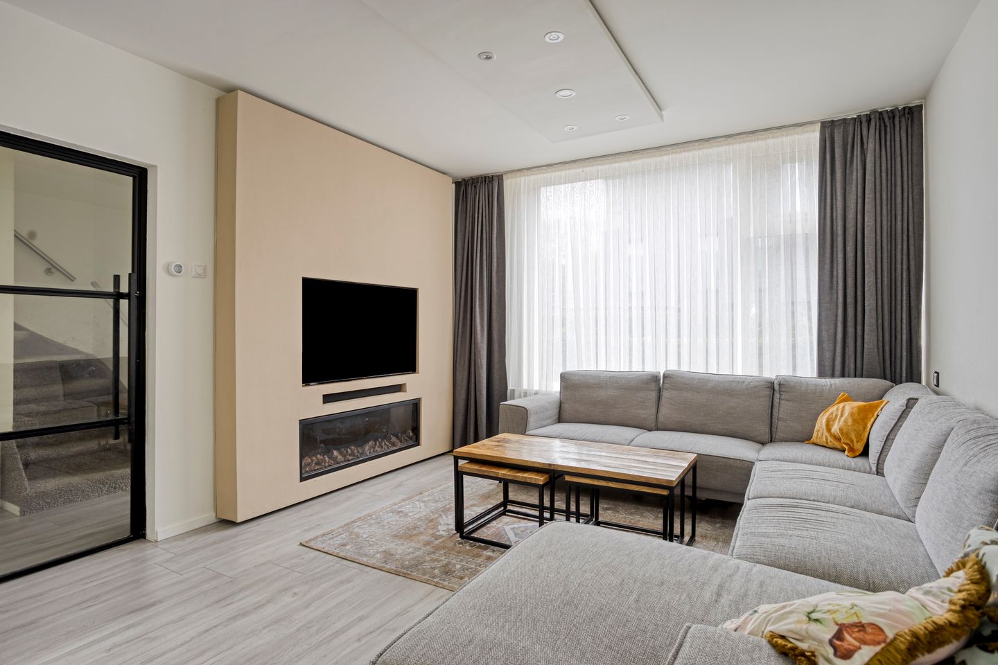 Foto 10 van Mahlerstraat 81