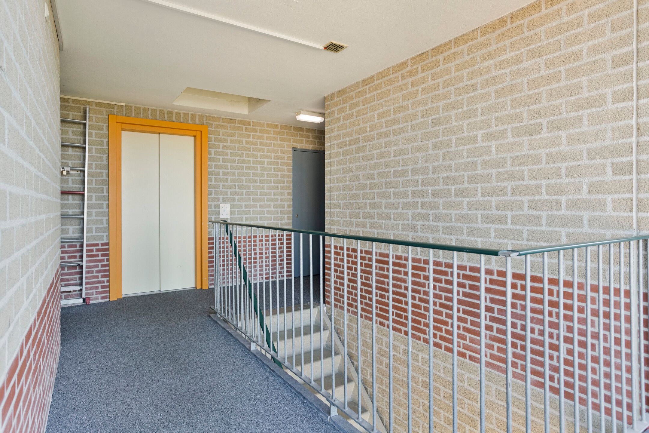 Foto 27 van Sphinxlunet 38-F