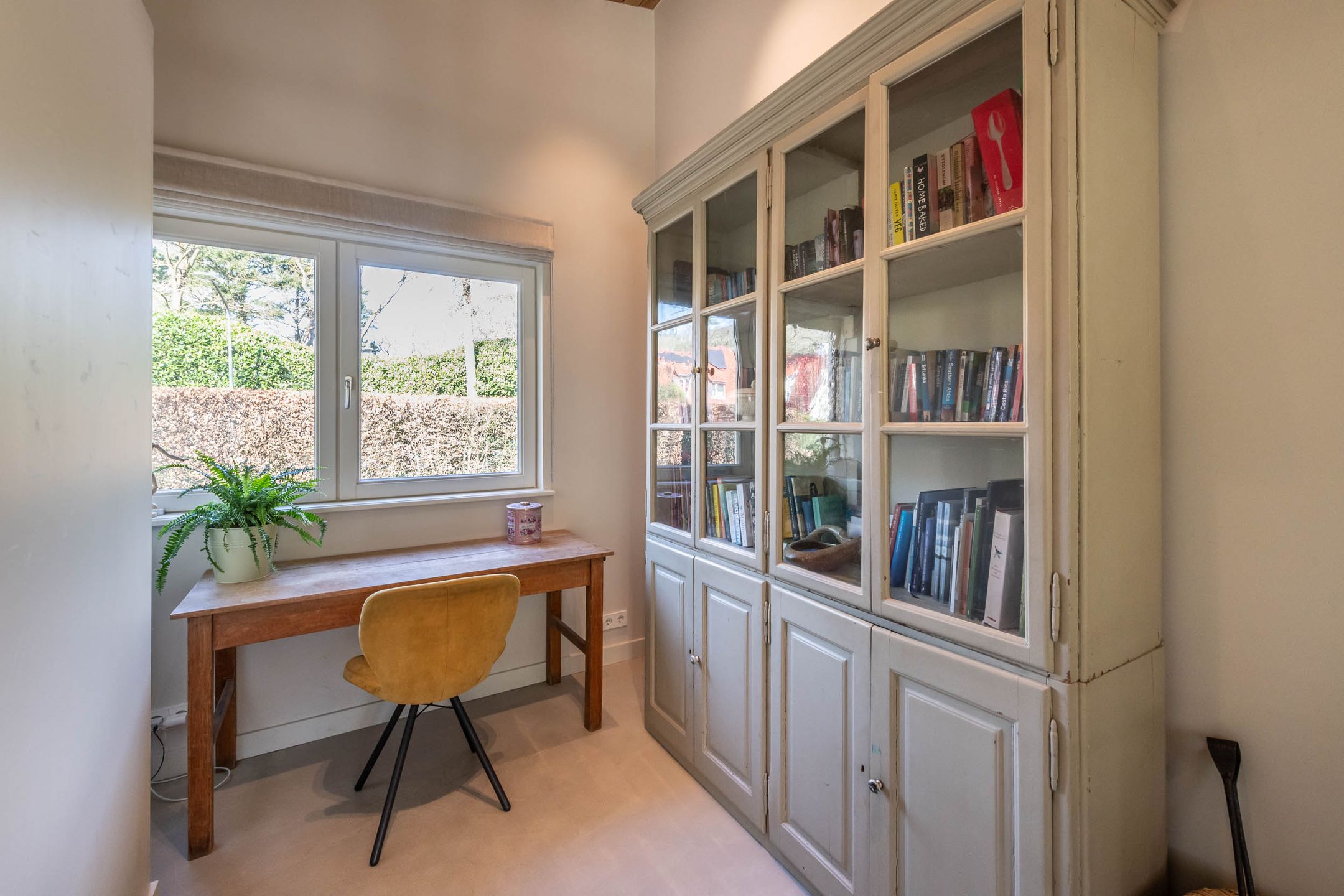 Completely Renovated Split-Level Villa with Southwest Garden Oasis in Aerdenhout — 21