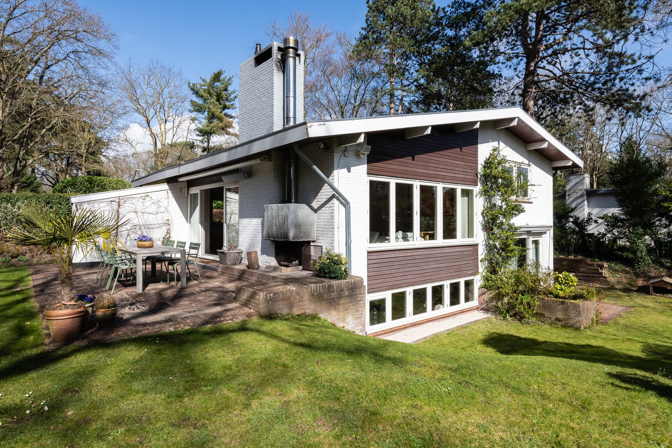 Completely Renovated Split-Level Villa with Southwest Garden Oasis in Aerdenhout — 42