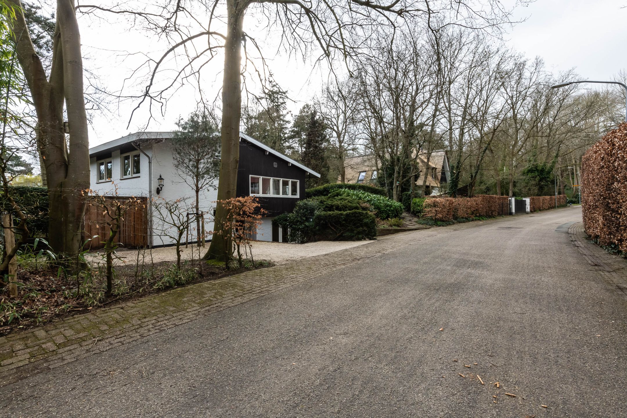 Completely Renovated Split-Level Villa with Southwest Garden Oasis in Aerdenhout — 48