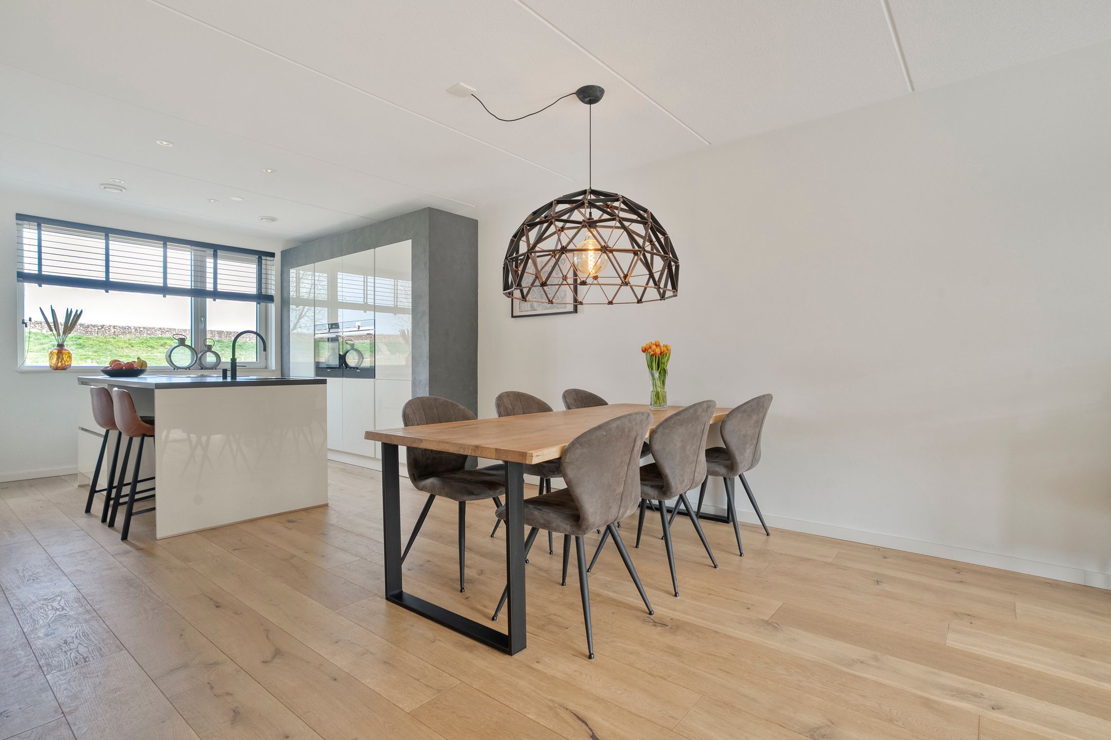 Photo 12 of Voermanstraat 108