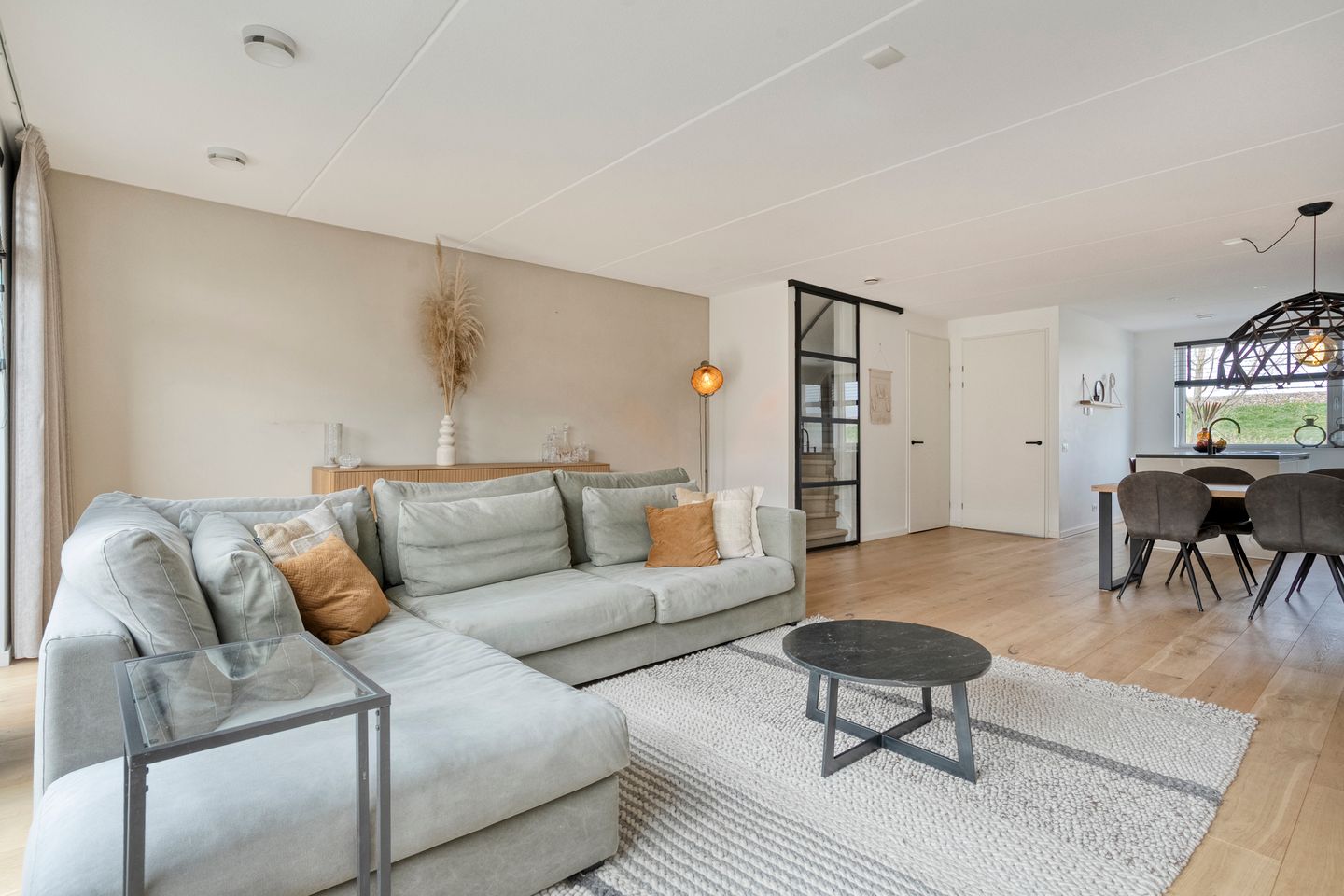 Photo 10 of Voermanstraat 108