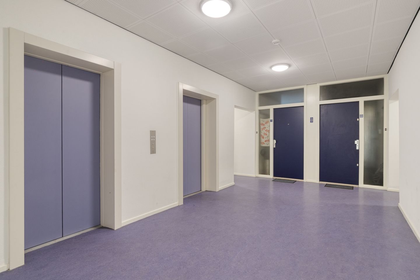 Foto 5 van Sir Winston Churchillln 283-F054