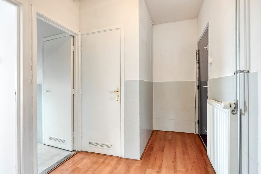 Bright corner apartment with three bedrooms and two balconies in Utrecht — 13